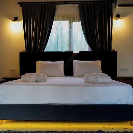 Buka Otel *